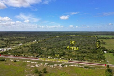 90-acres-carmelita-hibiscus-estate4-1170x760