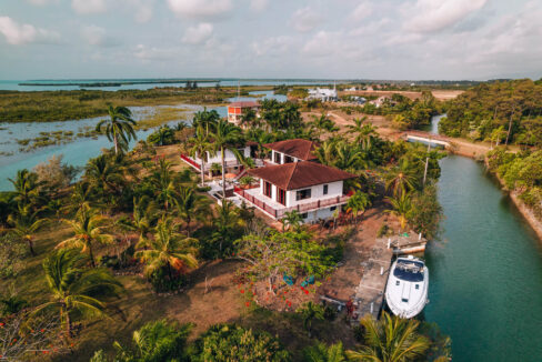 Bella20Serena20Waterfront20Villa20Sanctuary20Belize2004