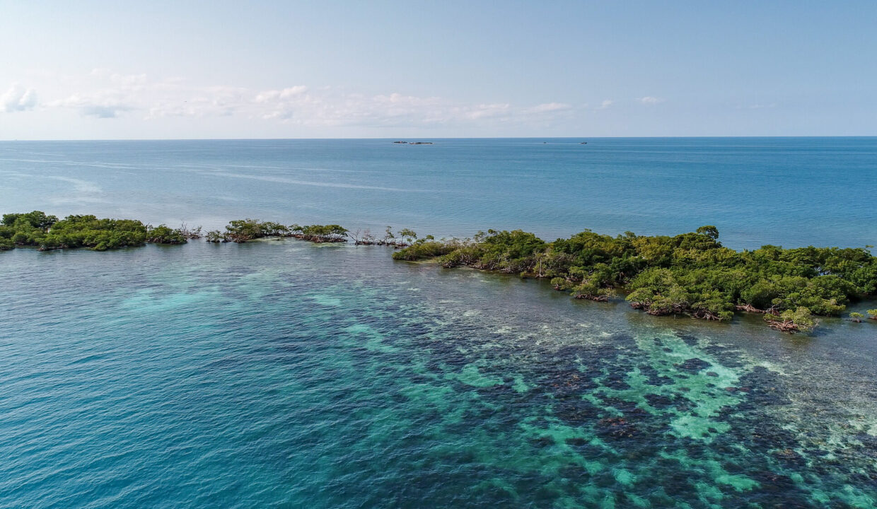South20Saddle20Caye20Private20Island20Placencia20Belize2002