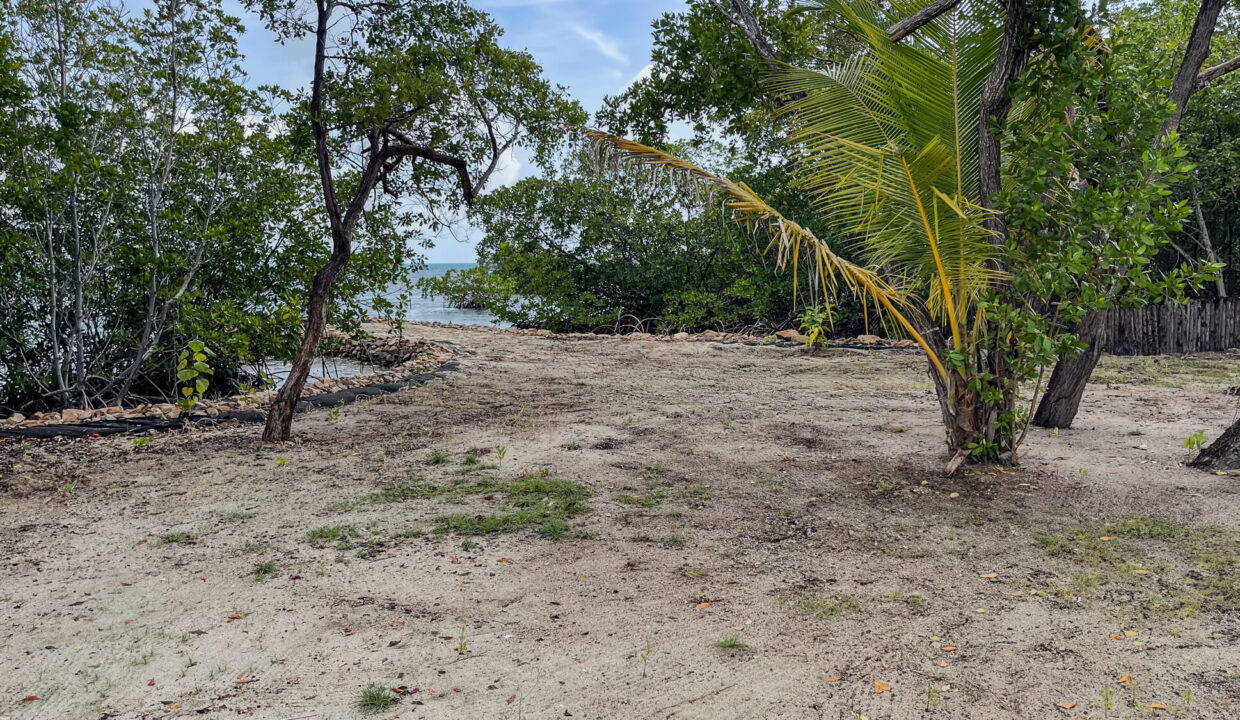 South20Saddle20Caye20Private20Island20Placencia20Belize2010