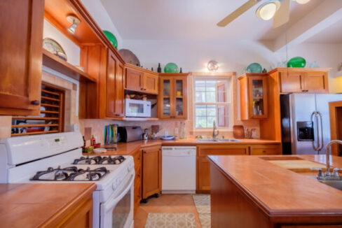Top-Hat-May_2025-LIGH4262-HDR-640x427