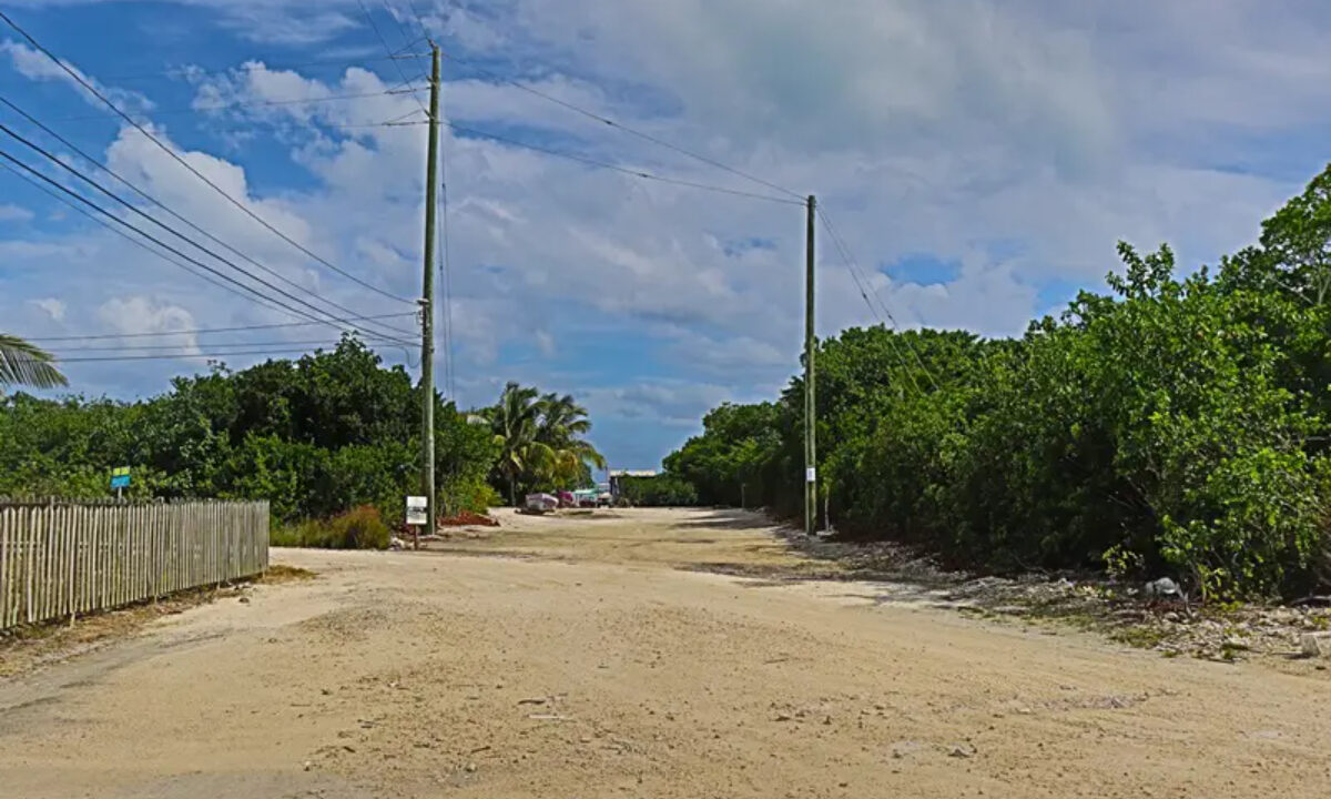 commercial_lot_near_blu_zen_022_caye_caulker_belize-1