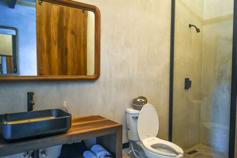guest-bathroom_web-1