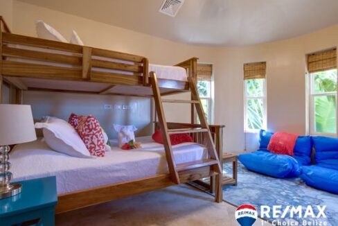 2579_Bedroom5
