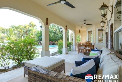 2579_TipsyPatio