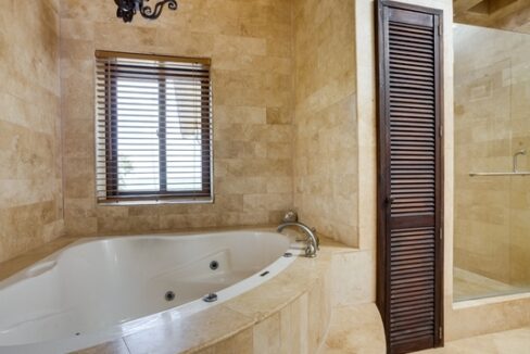 2852_20240301mdpbz00_3002caribbeanway1038