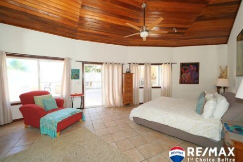 2995_BeachfrontPropertyforsaleinBelize