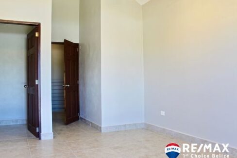 3109_balcony_bedroom_front_up_b