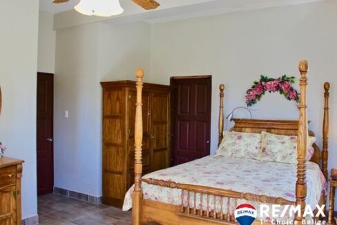 3109_bed_back_ground_c
