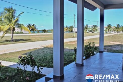 3109_outside_front_porch
