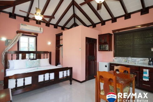 3185_Kingcabanainterior