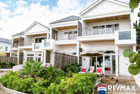 3195_1BRBeach_exterior