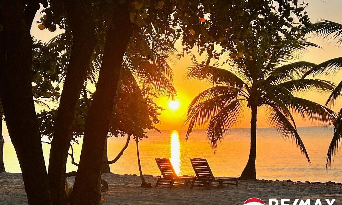3295_NaiaSunset