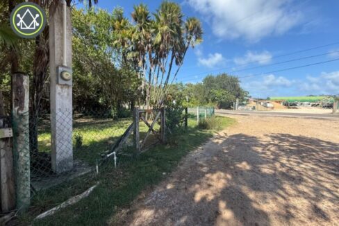 Corner-Lot-Near-Placencia-Airstrip-with-utilities-in-place-800x0-c-center