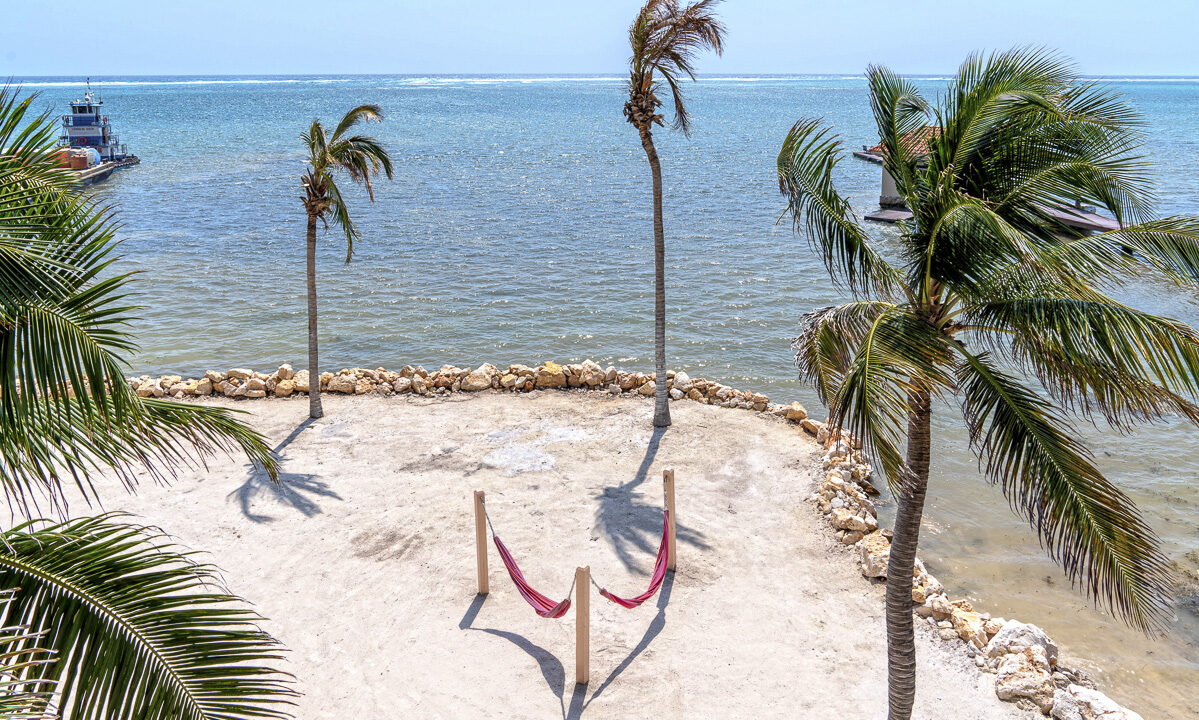 Hammocks-on-beachfront-web