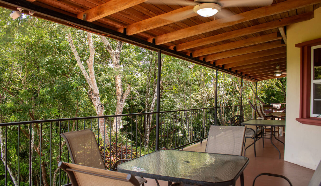Hilltop20Villa20Caye20Mountain20View20San20Antonio205020Acres20Belize2015
