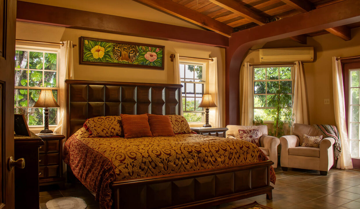 Hilltop20Villa20Caye20Mountain20View20San20Antonio205020Acres20Belize2022