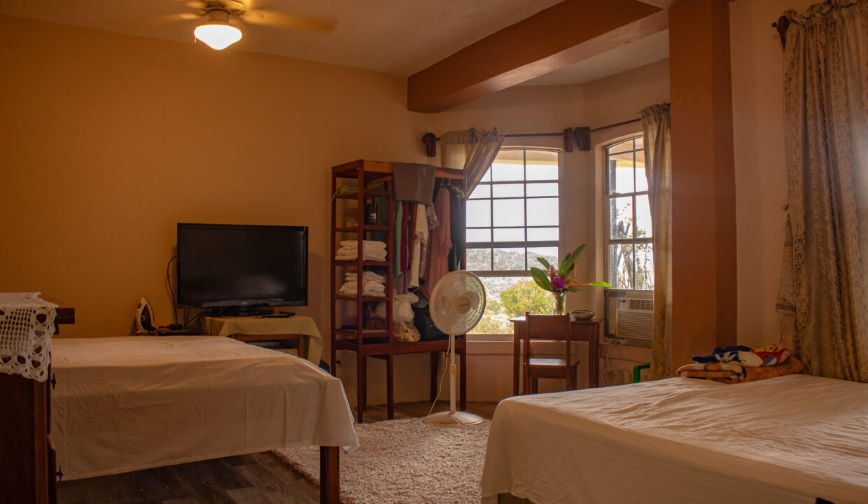 Hilltop20Villa20Caye20Mountain20View20San20Antonio205020Acres20Belize2034