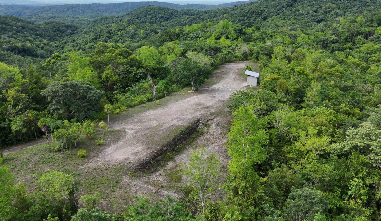 Hilltop20Villa20Caye20Mountain20View20San20Antonio205020Acres20Belize2040