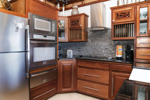 O23-Condo-21-16_web_web