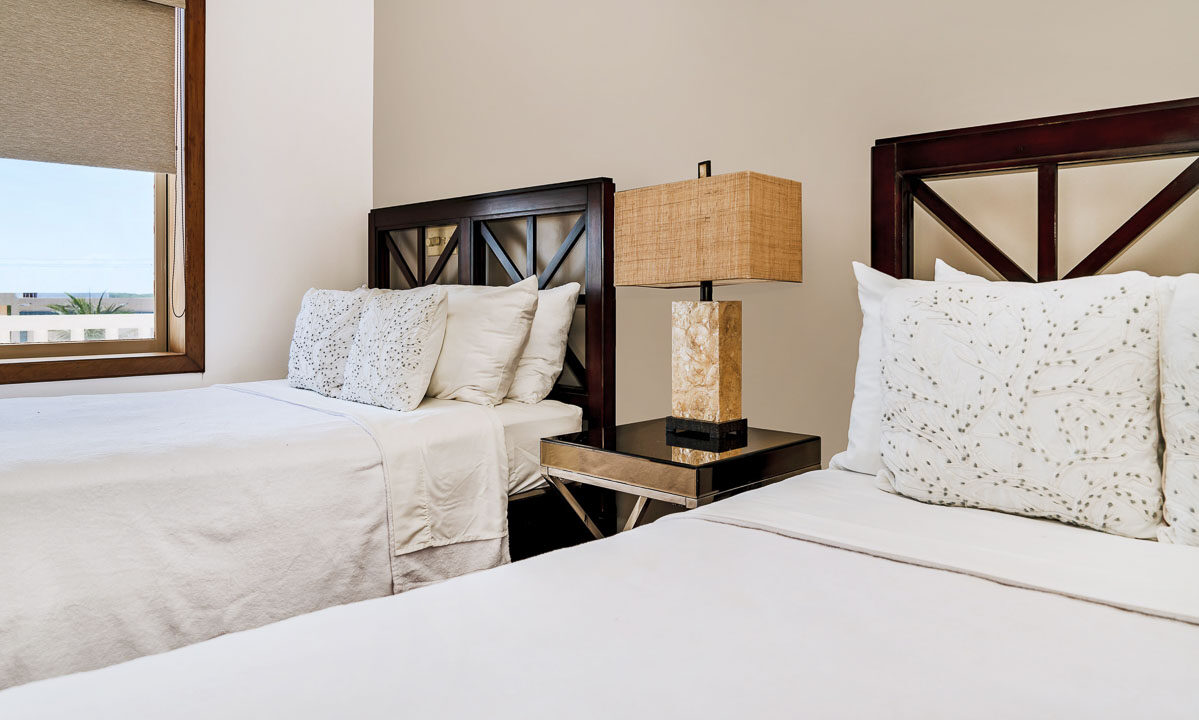 O23-Condo-21-21_web_web