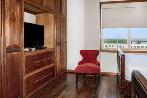 O23-Condo-21-22_web_web