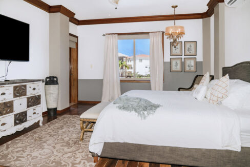 O23-Condo-21-35_web_web