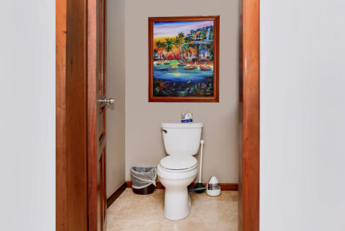 O23-Condo-21-52_web_web