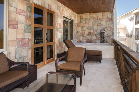 O23-Condo-21-63_web_web