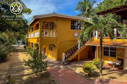 PB0019-bed-and-breakfast-building-800x0-c-center