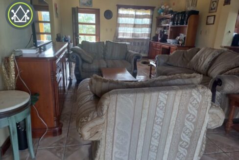 PH0054-livingroom-800x0-c-center