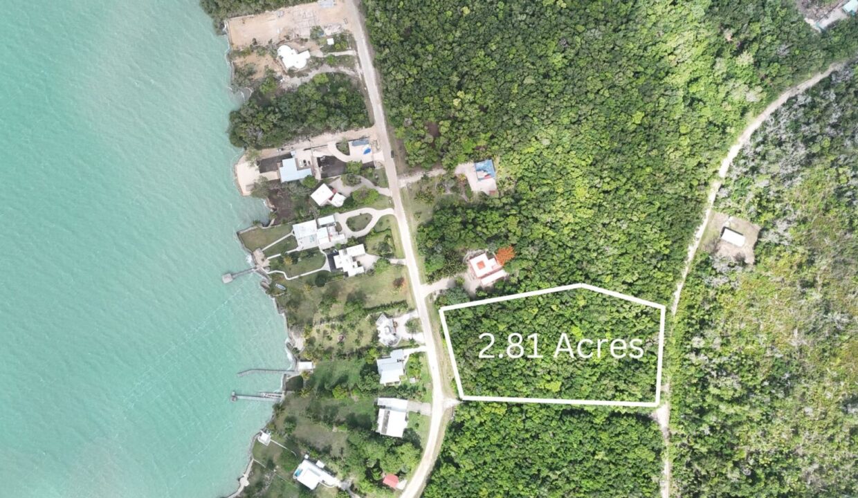 PL0180-2_81-Acres-near-the-Caribbean-Sea-1740x960-c-center