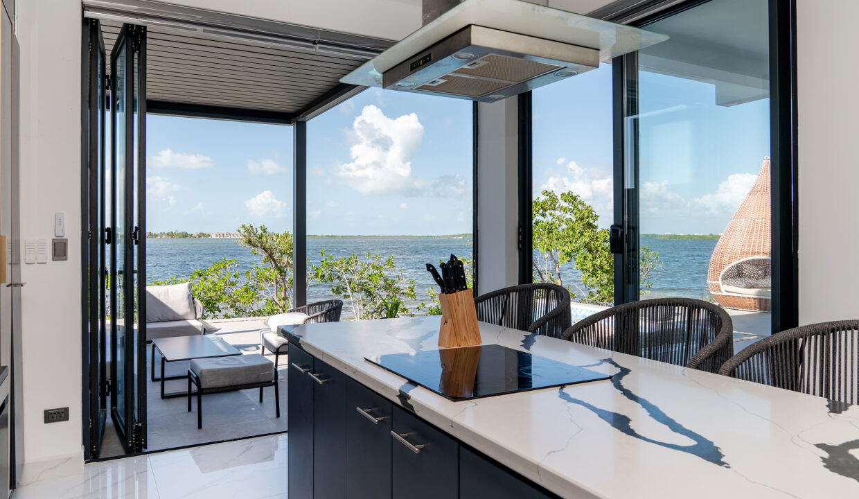 South-Condo-21