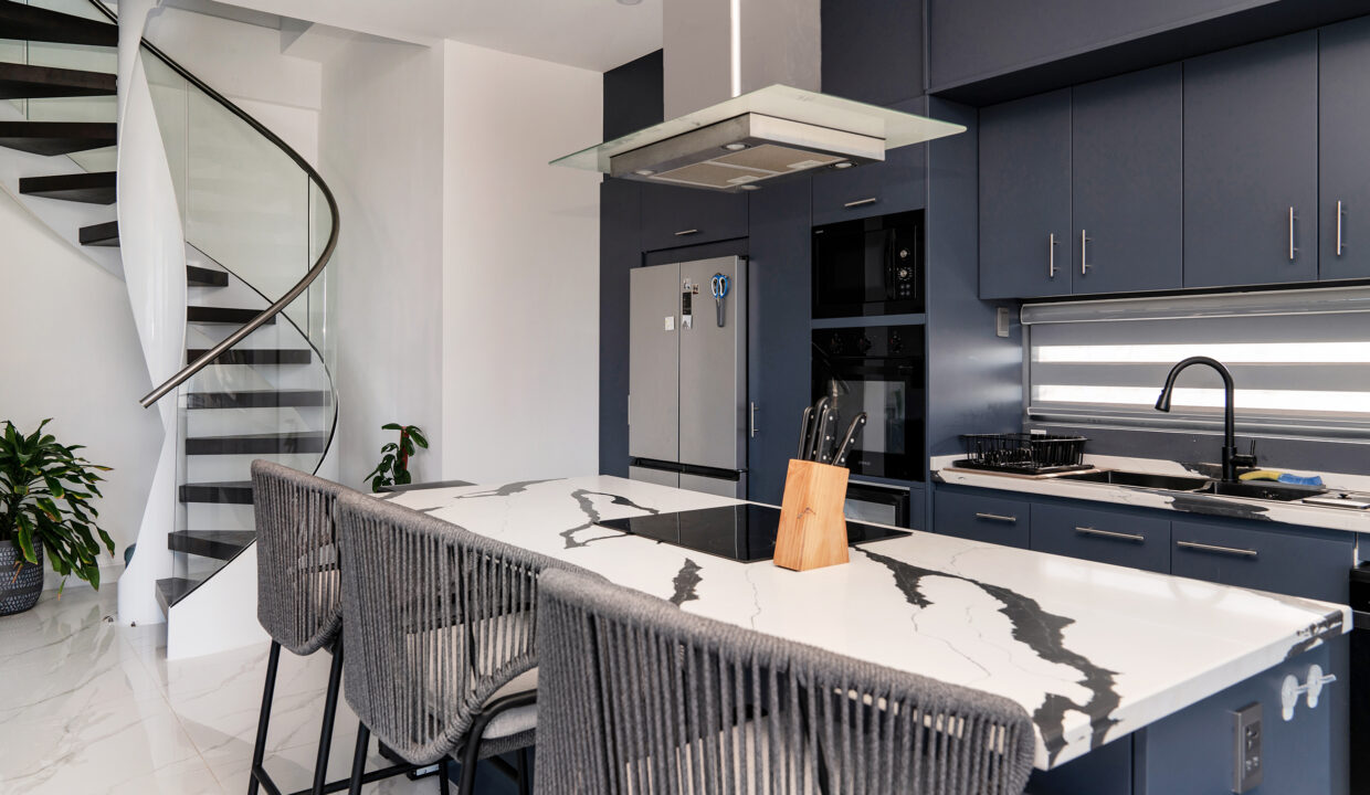 South-Condo-26