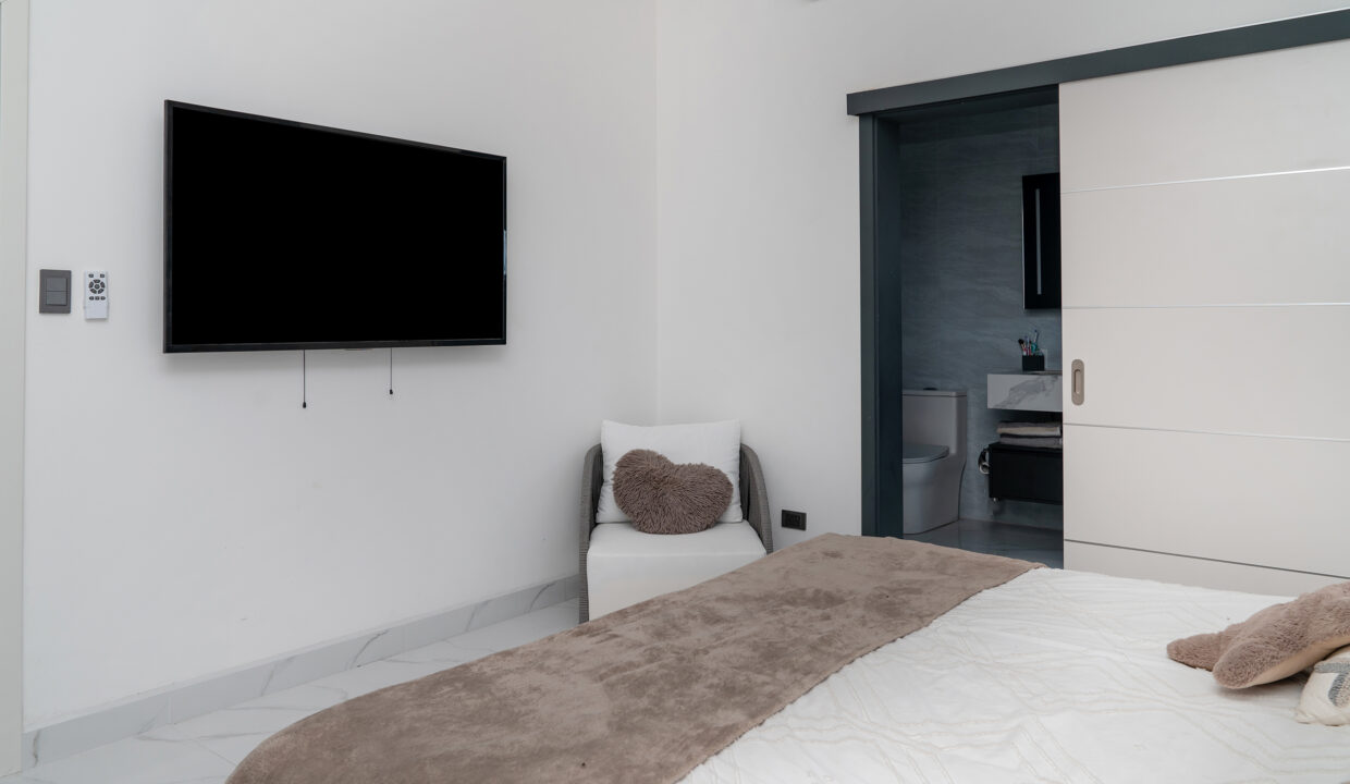 South-Condo-36