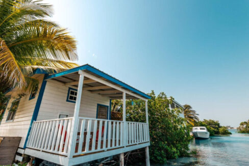 TARPON-SANDS-2941-1240x720