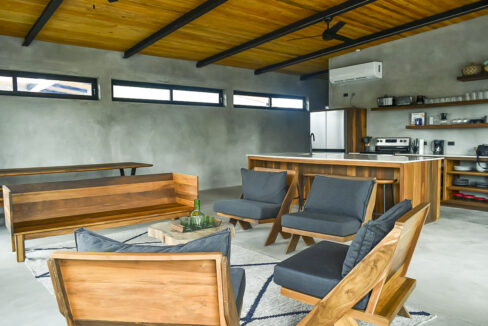 living-area_web