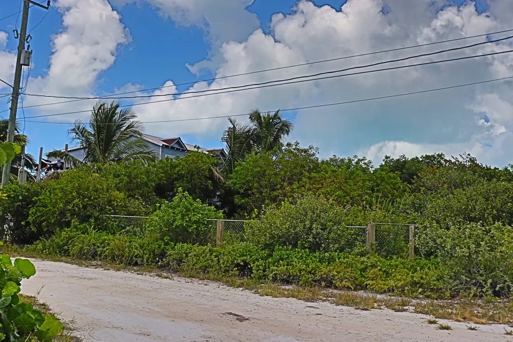 triiple_frontage_lot_011_caye_caulker_belize