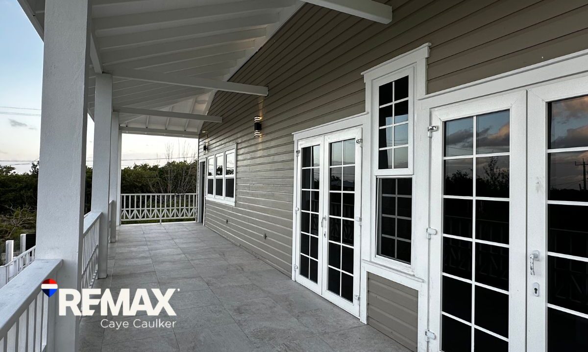 1082-upstairs-porch-3