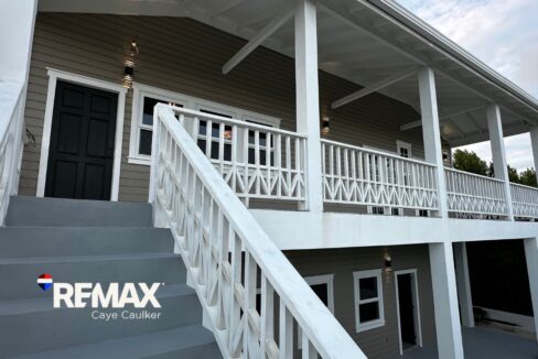 1082-upstairs-porch