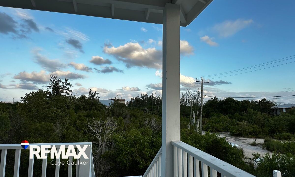 1082-view-from-upstairs-porch
