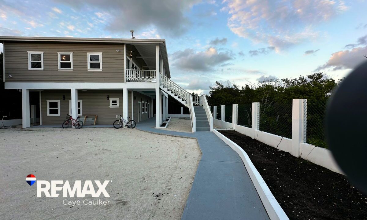1082-walkway