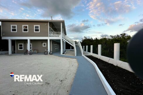 1082-walkway