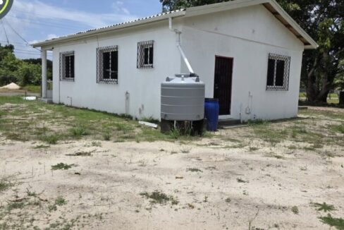 2-bedroom-house-for-sale-Burrel-Boom-1170x600-c-center