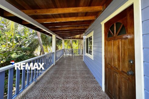 519-Side-Porch-Upstairs