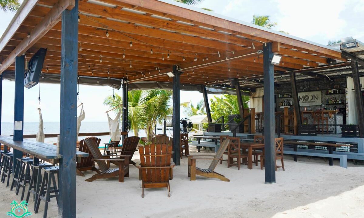 Mangata Villas – A Luxurious Adults-Only Beachfront Retreat with Moon Bar and Main House on Ambergris Caye, Belize