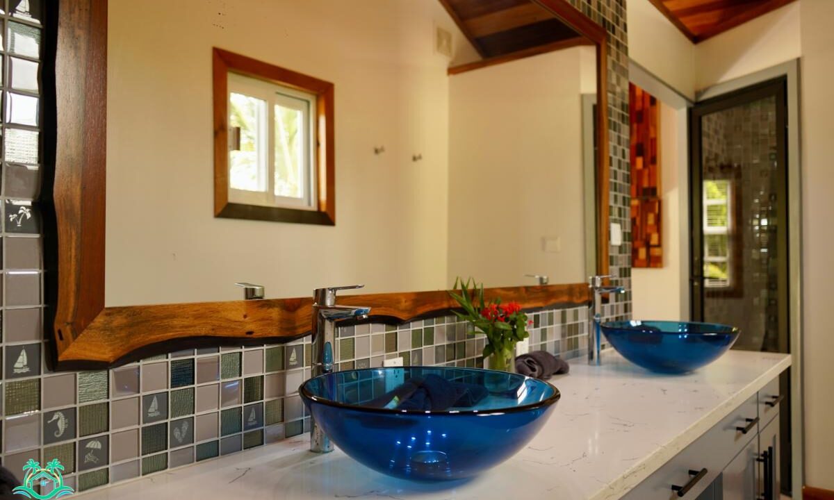 Mangata Villas – A Luxurious Adults-Only Beachfront Retreat with Moon Bar and Main House on Ambergris Caye, Belize