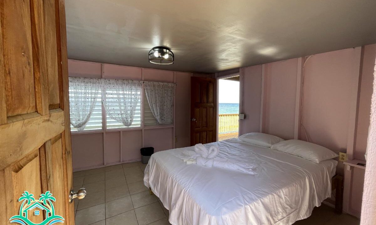 Bread and Butter Caye - TWO PRIVATE ISLANDS IN BELIZE FOR SALE