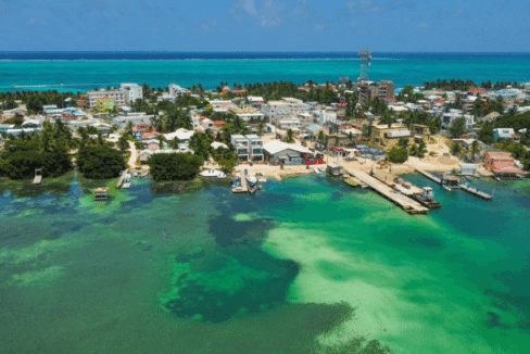 LISA-CAYE-CAULKER-HOME-RESIZED-WATERMARKED-1110x623