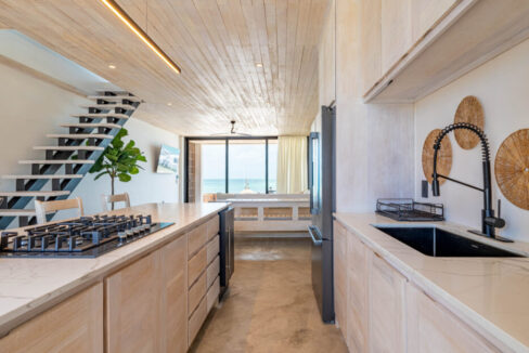 LISA-CAYE-CAULKER-LISTING-FULL-RESOLUTION-11-1110x623